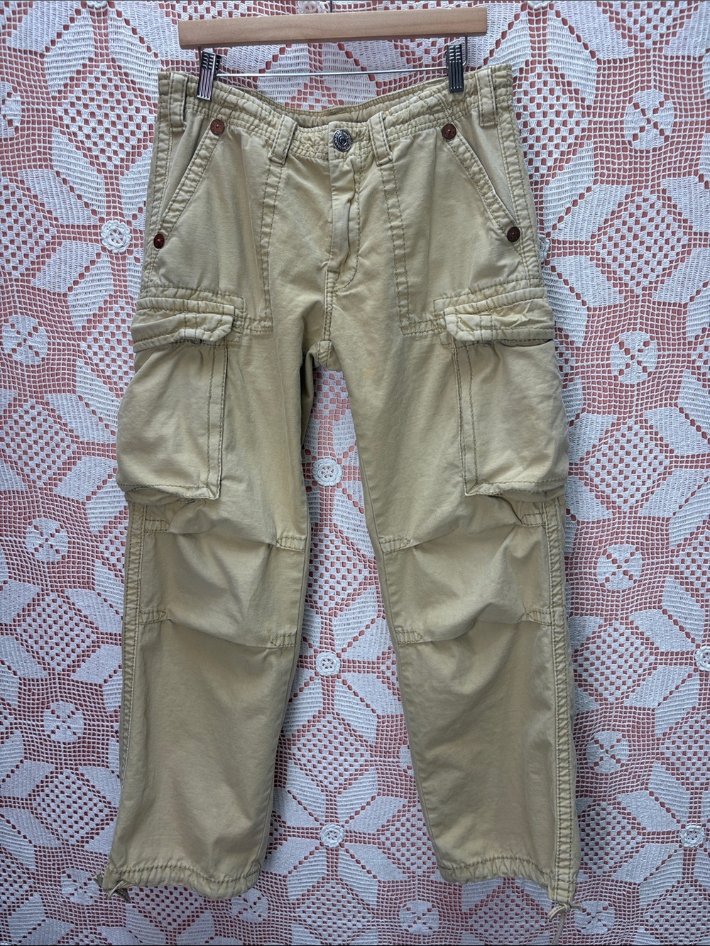 True Religion Cargo Pants – Size 33